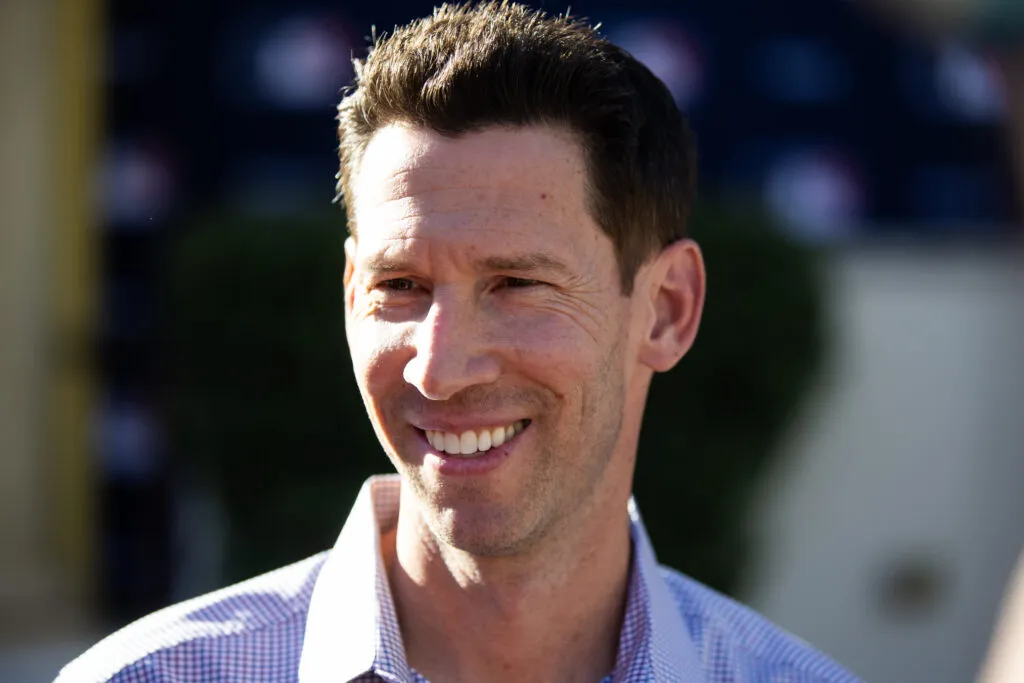 Craig Breslow Membahas Perjuangan Red Sox, Rencana Masa Depan