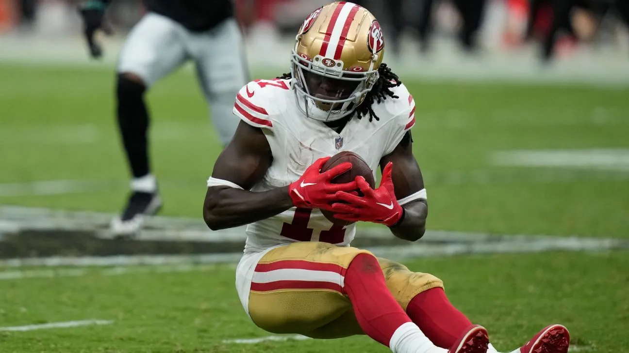 Veteran WR Conley pensiun untuk sekolah film