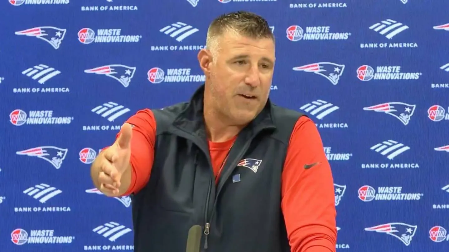 Mike Vrabel Panggang Pedas Reporter karena Ajukan Pertanyaan Berulang di Konferensi Pers