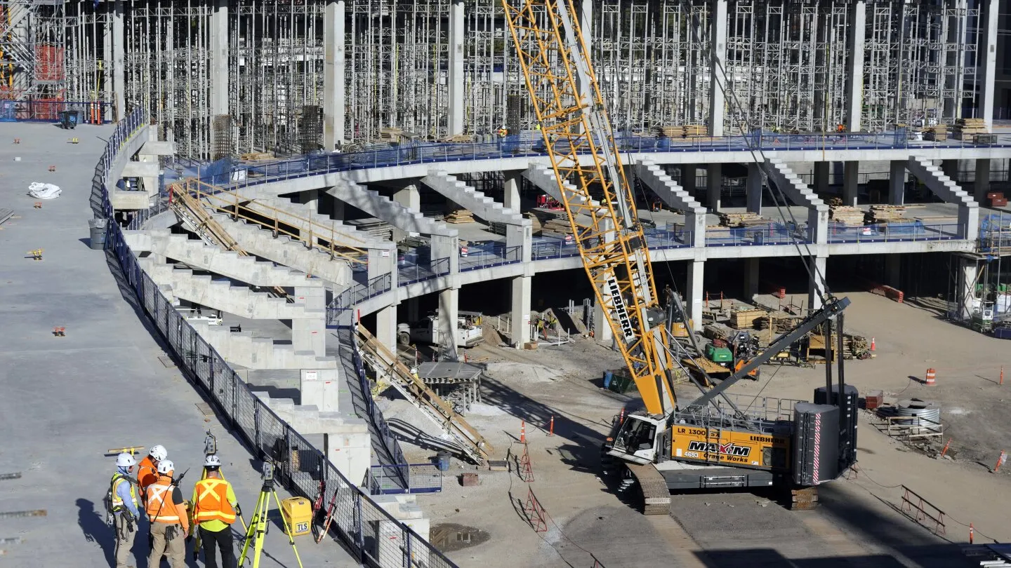 Pembangunan Stadion Tennessee Titans Baru Dihentikan Setelah Tali Gantung Ditemukan di Lokasi
