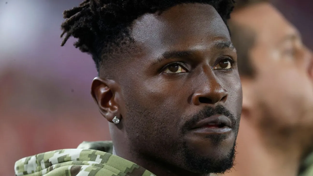Antonio Brown Sempat Ditahan di Acara Tinju