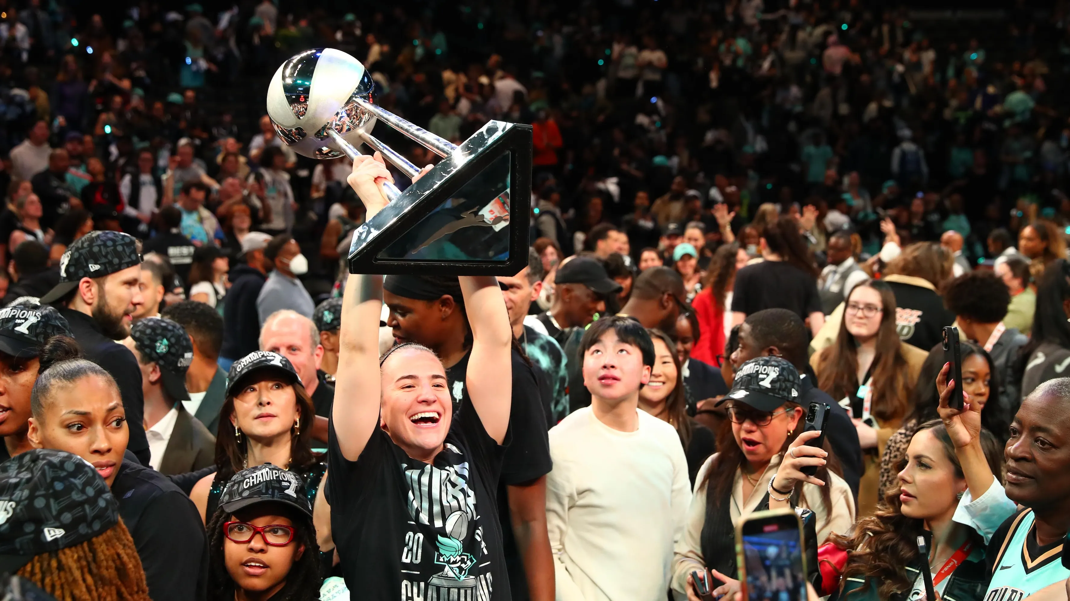Liberty Ungkap Cincin, Spanduk Rayakan Kejuaraan WNBA 2024 dalam Foto Baru